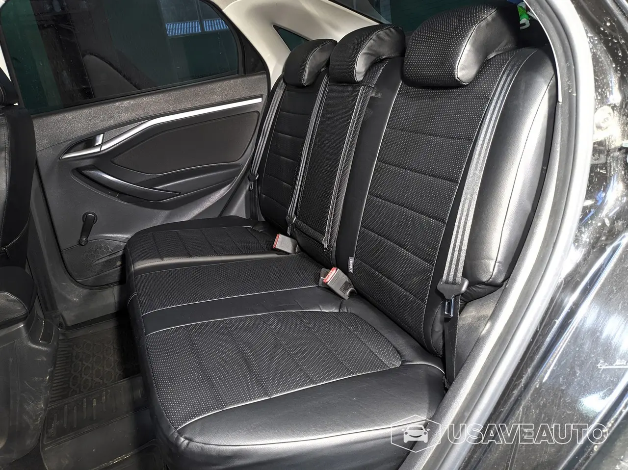 Установка чехлов Автопилот на Lada Vesta