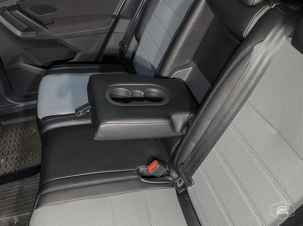 Чехлы Интер на VW Tiguan Чехлы Интер на VW Tiguan