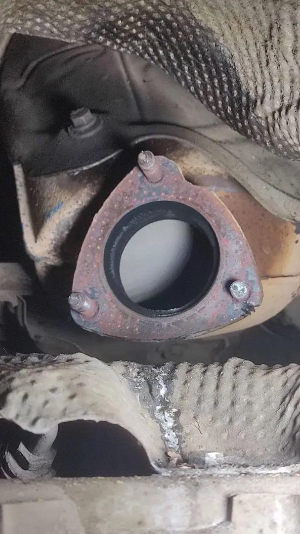 Замена гофры на Lada Xray Замена гофры на Lada Xray