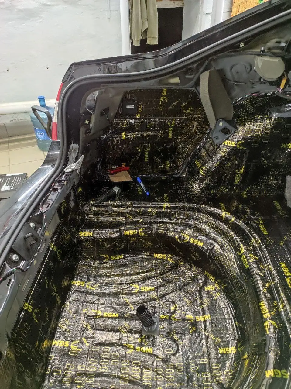 Шумоизоляция багажного отделения