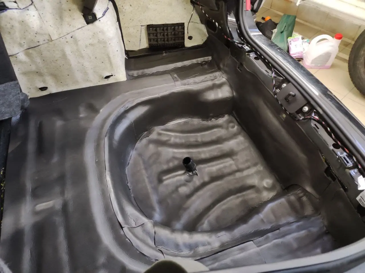 Шумоизоляция багажного отделения