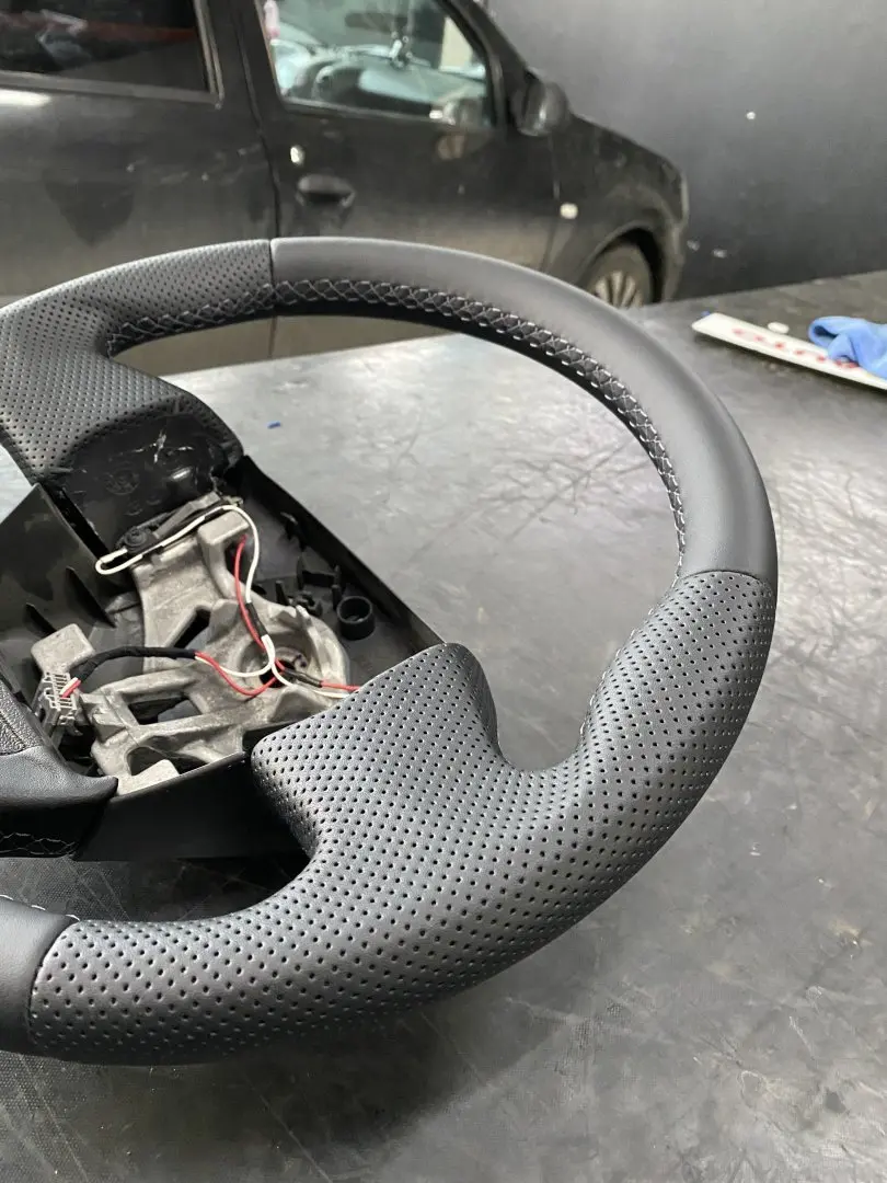 Перетяжка руля на Renault Fluence