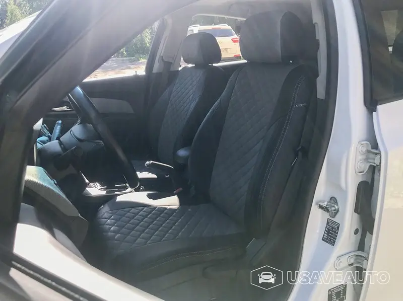 Установка чехлов Автопилот на Chevrolet Cruze
