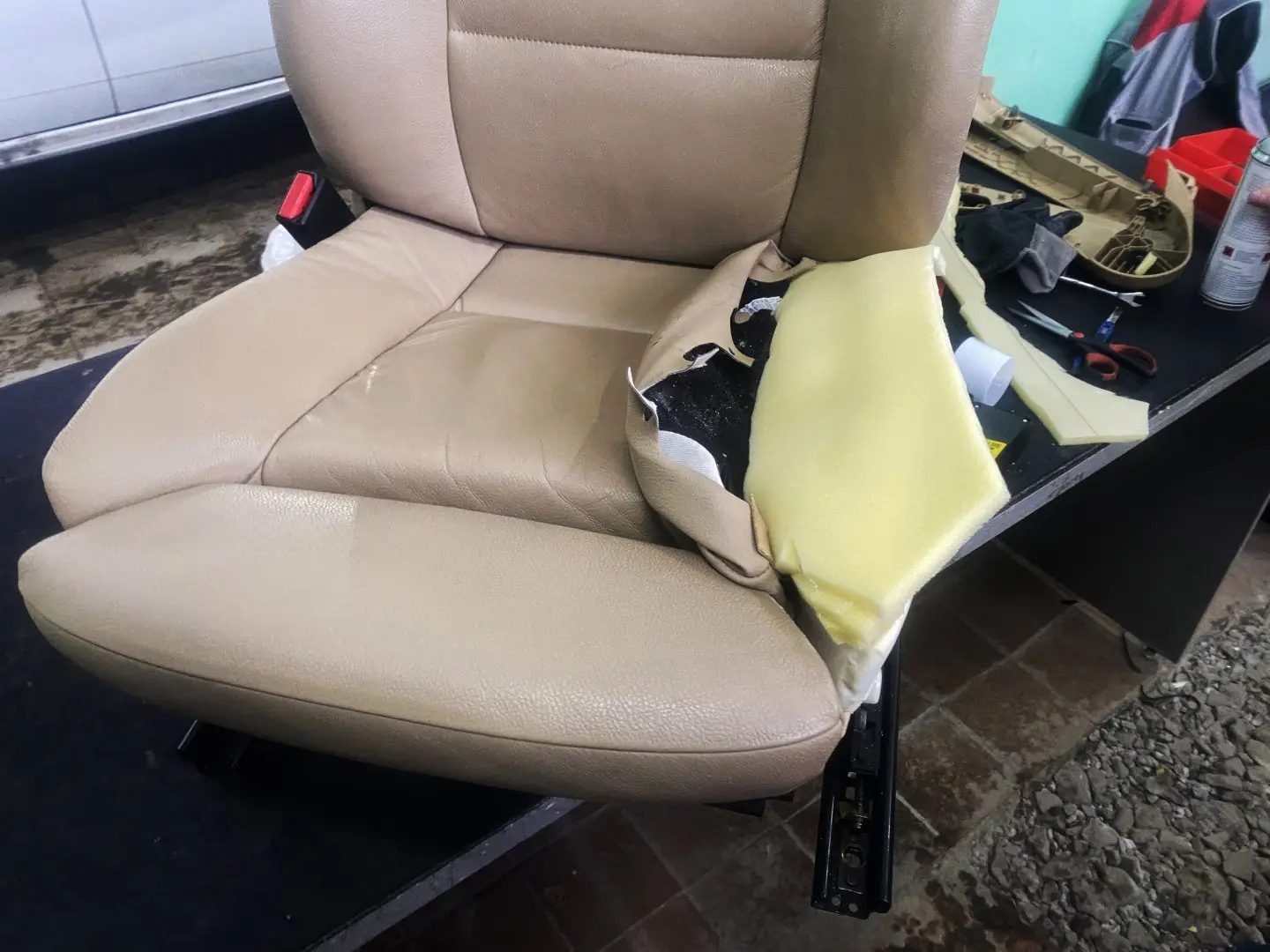 Восстановление сидений на BMW