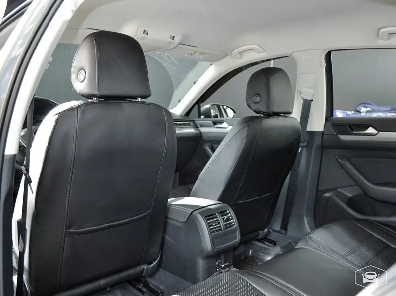 Чехлы Прочехлы на VW Passat B8 Чехлы Прочехлы на VW Passat B8