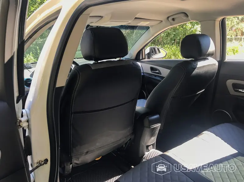 Установка чехлов Автопилот на Chevrolet Cruze