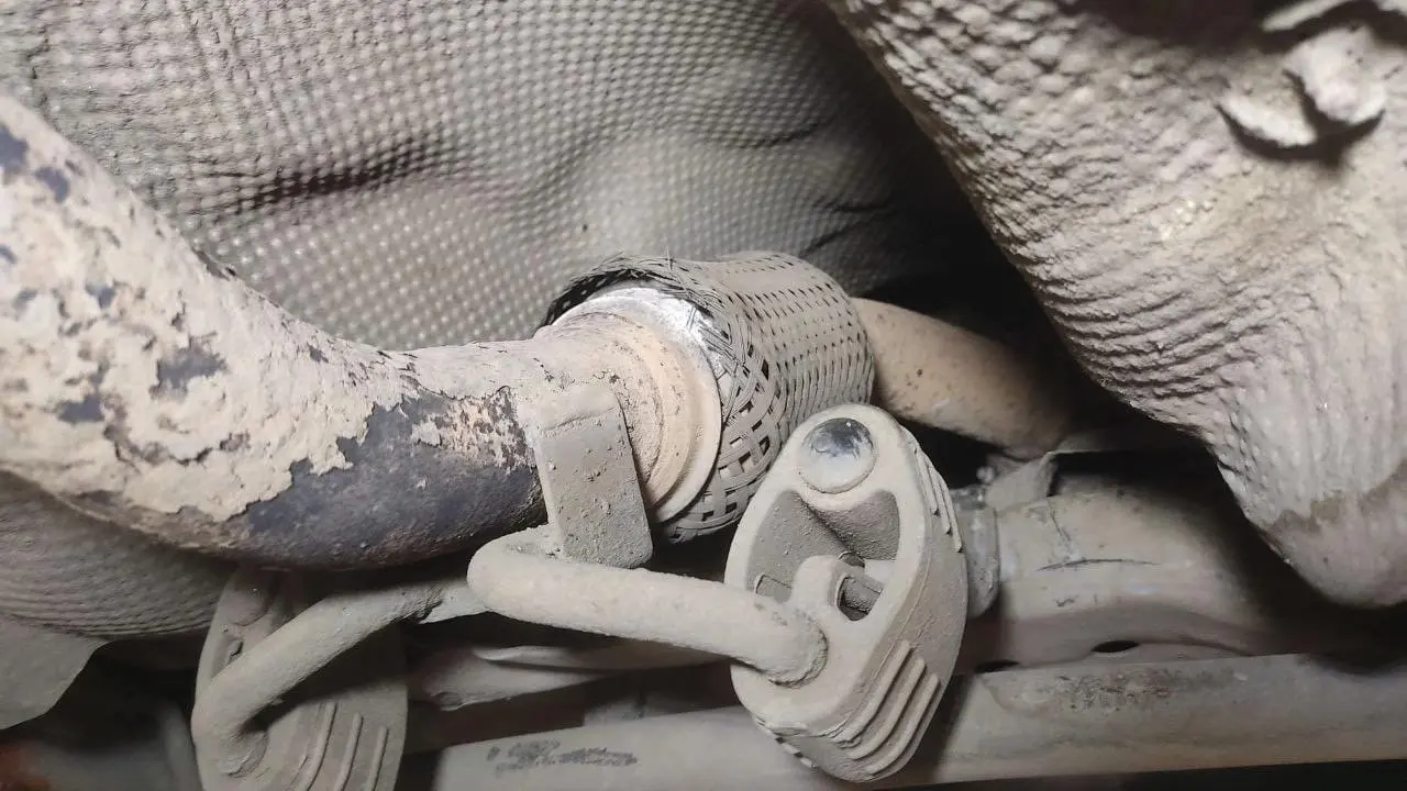 Замена гофры на Lada Xray Замена гофры на Lada Xray