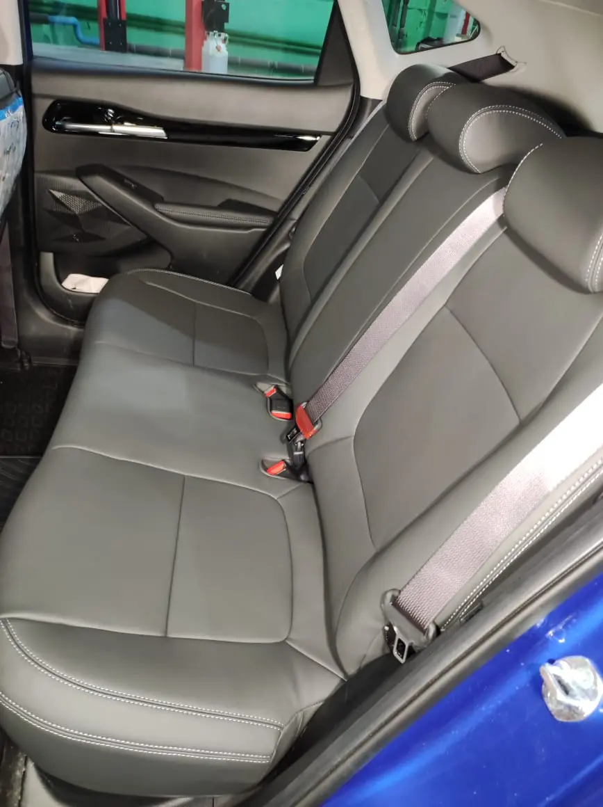 Kia Seltos и чехлы Интер экокожа Швайцер Наппа