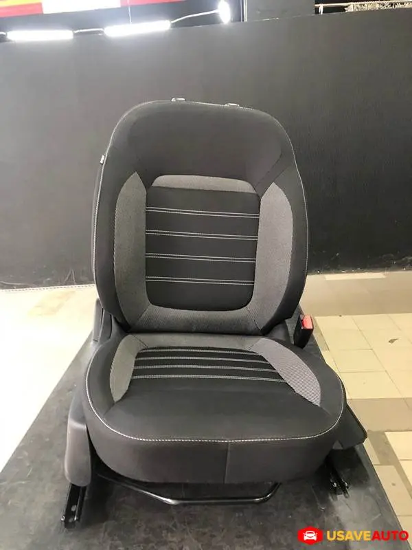 Установка чехлов Автопилот на Renault Arkana Установка чехлов Автопилот на Renault Arkana