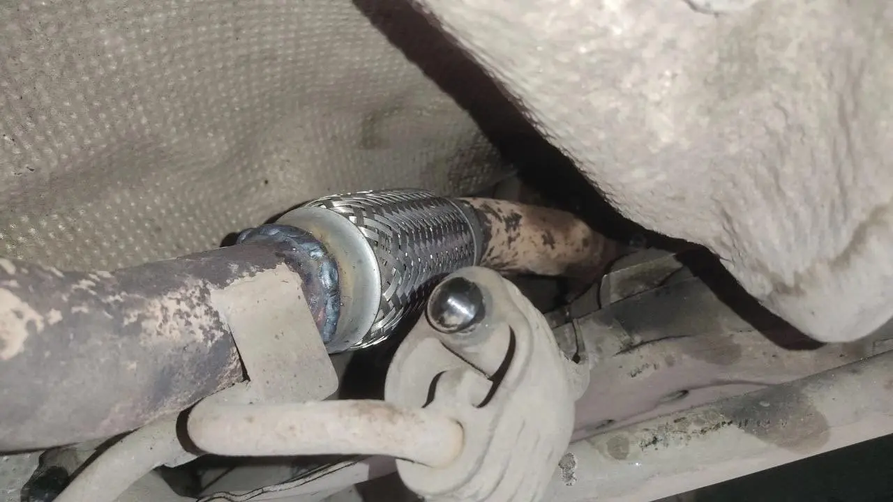 Замена гофры на Lada Xray Замена гофры на Lada Xray