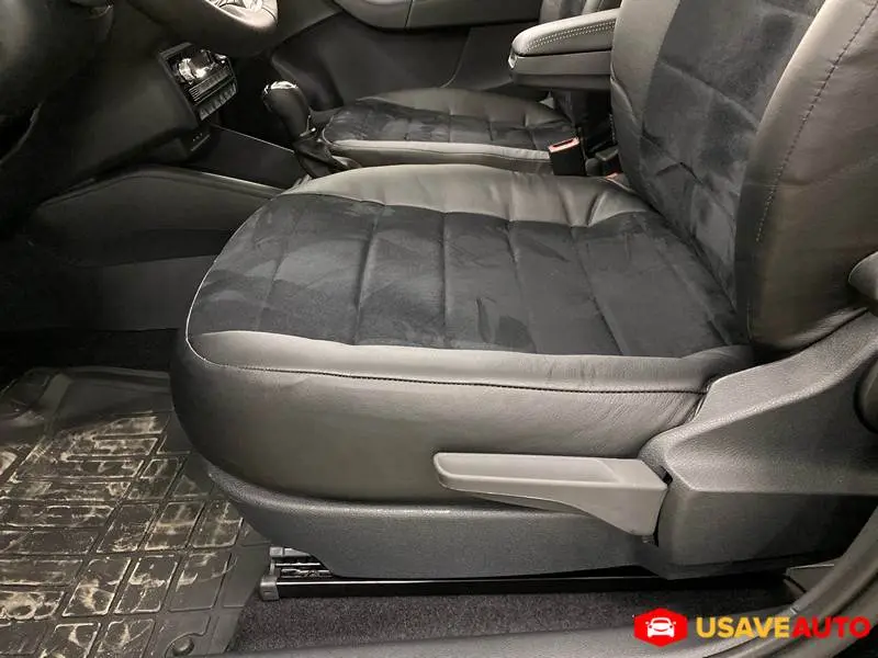 Установка чехлов Автопилот Skoda Rapid