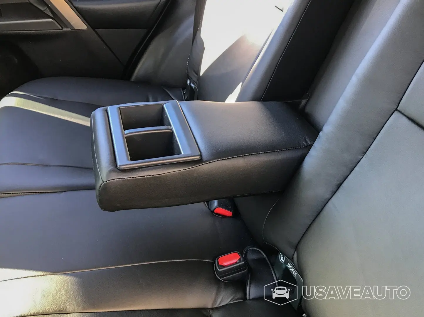 Установка чехлов на Toyota RAV4 Установка чехлов на Toyota RAV4