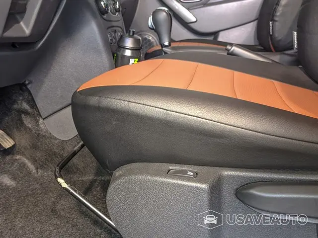 Установка чехлов Автопилот на Renault Sandero