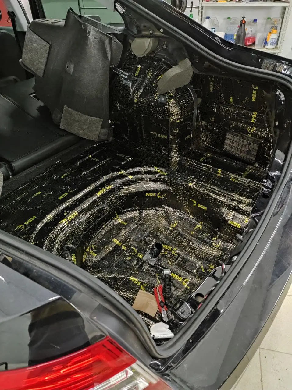 Шумоизоляция багажного отделения