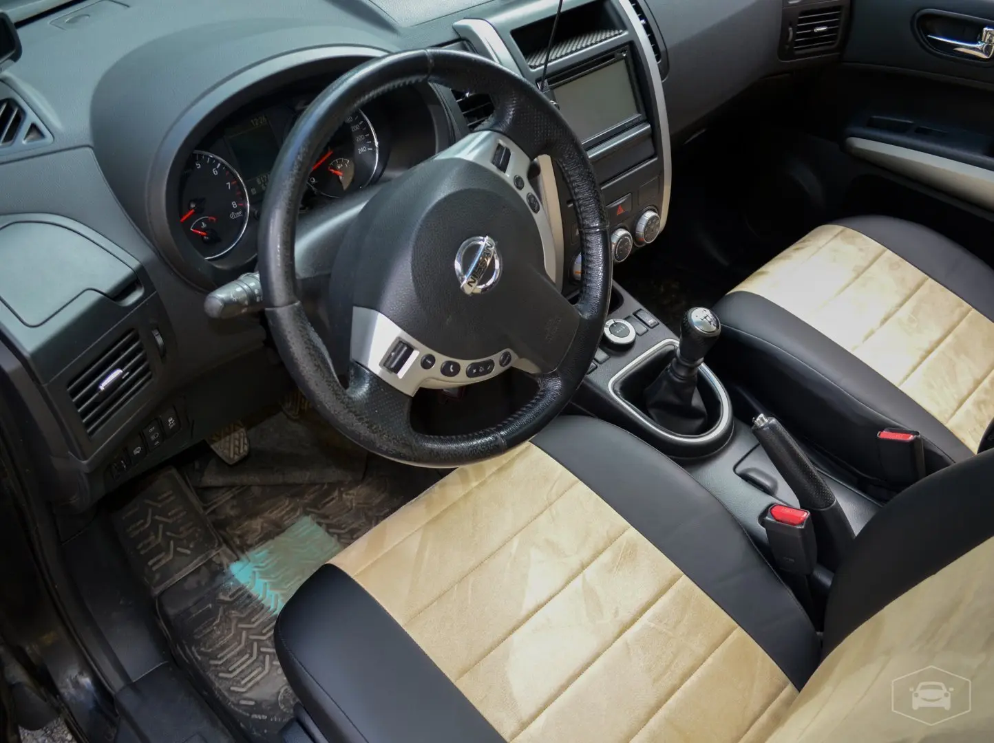 Чехлы Автопилот на Nissan X-trail Чехлы Автопилот на Nissan X-trail