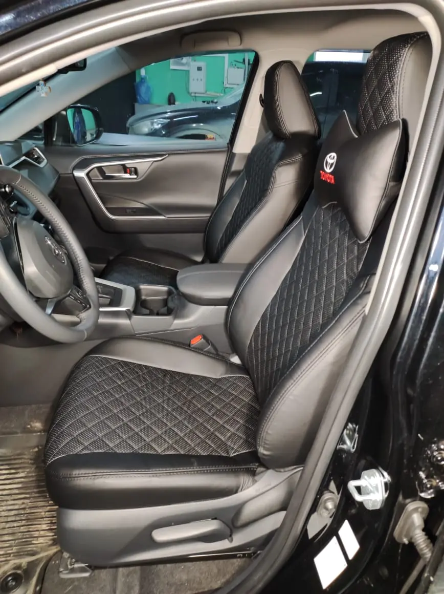 Чехлы Автопилот на Toyota Rav 4