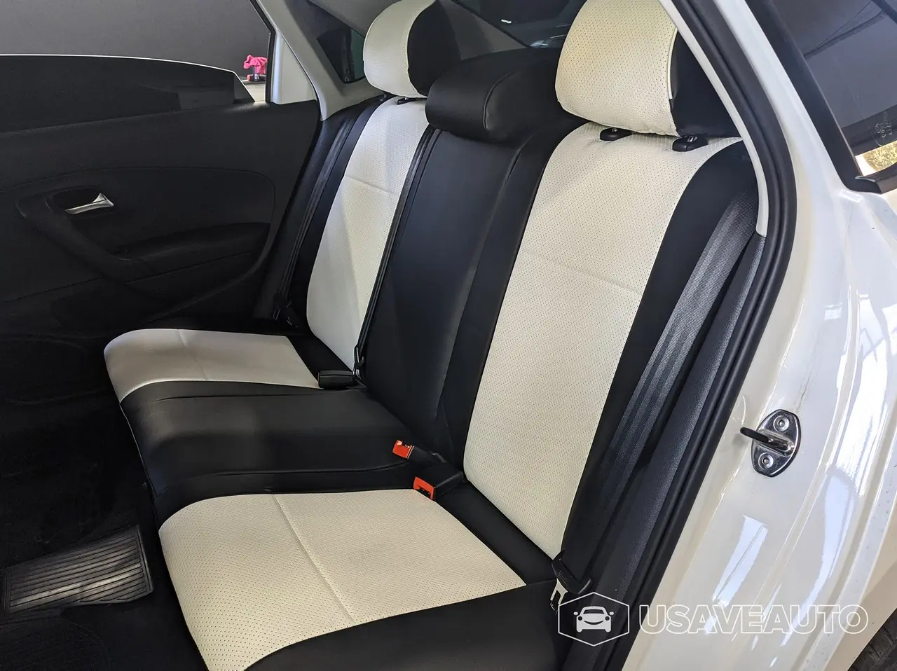 Установка чехлов B&M на VW Polo 2018 Установка чехлов B&M на VW Polo 2018