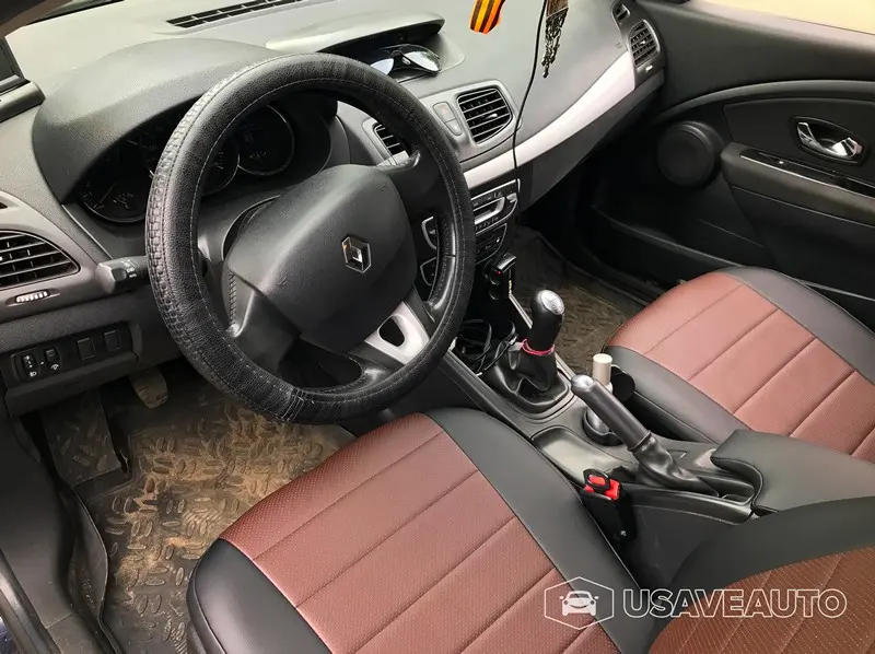 Установка чехлов Автопилот на Renault Megan 2