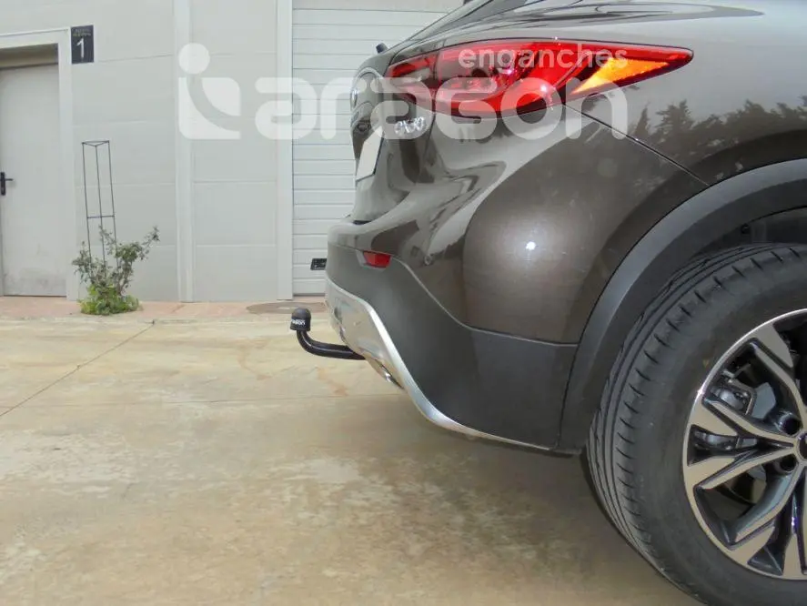 ARAGON Фаркоп MERCEDES GLA X156 Urban 2014-/INFINITI QX30 2016-, тип шара: V