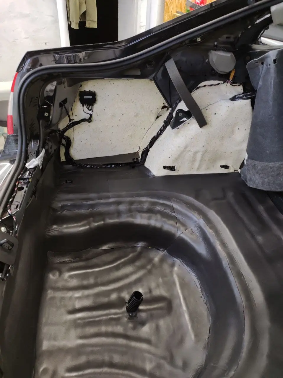 Шумоизоляция багажного отделения