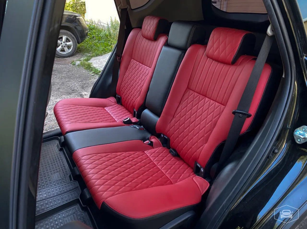 Авточехлы для Toyota Rav4 от Интер