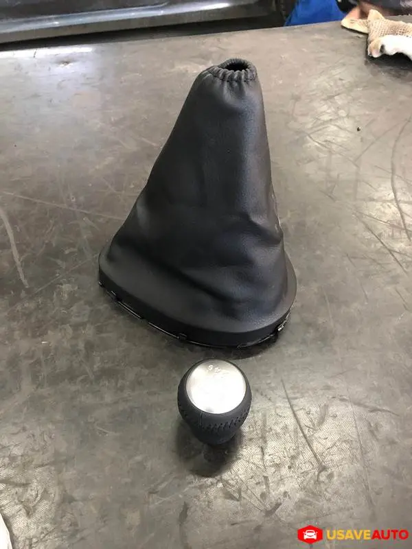 Перетяжка дверных карт на Nissan Qashqai