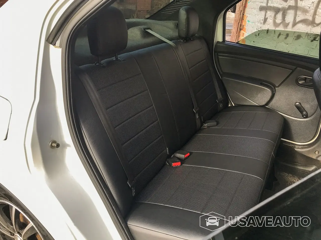 Установка чехлов Автопилот на Renault Logan 1