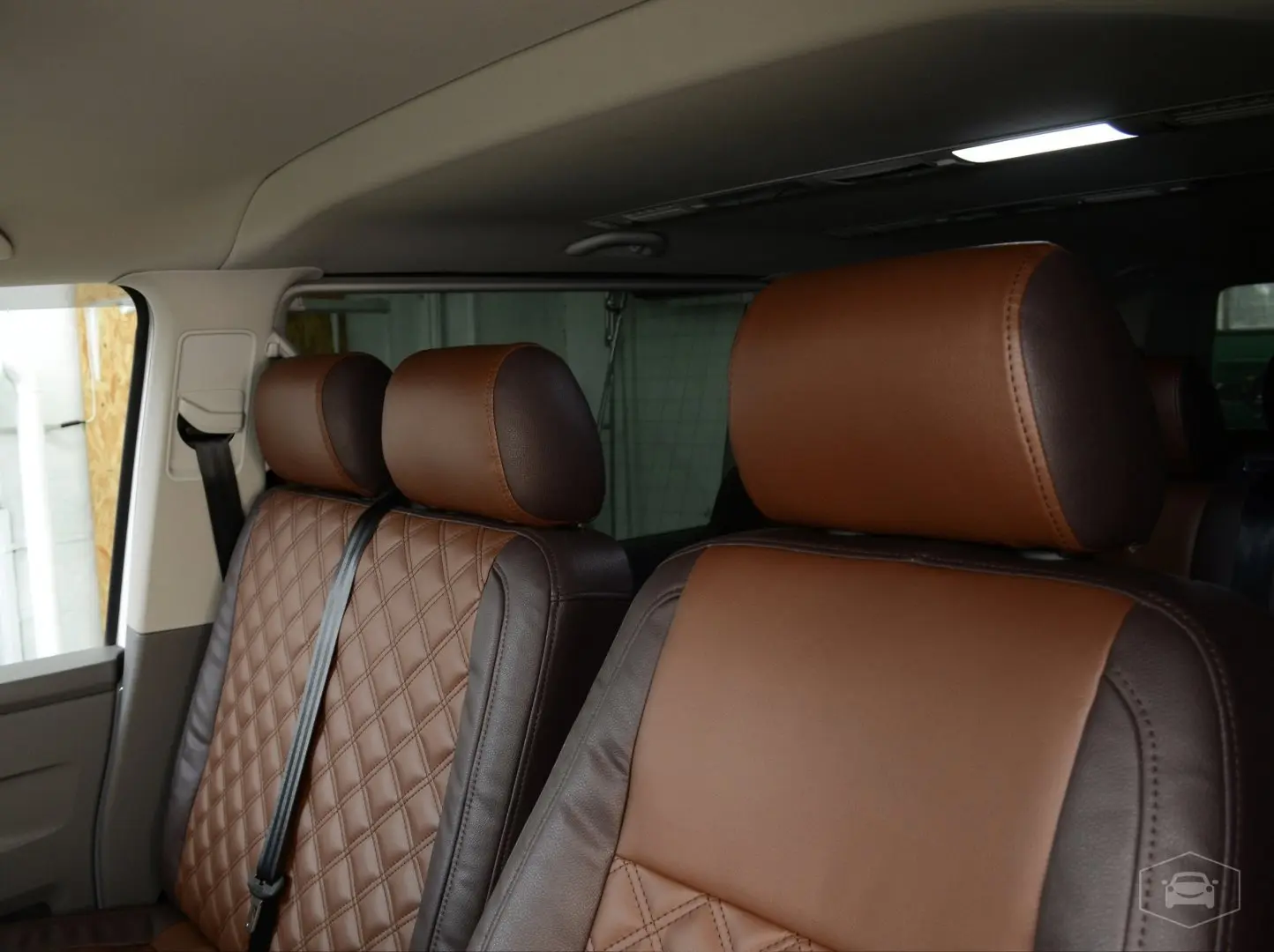 Каркасные чехлы на VW Caravelle T7