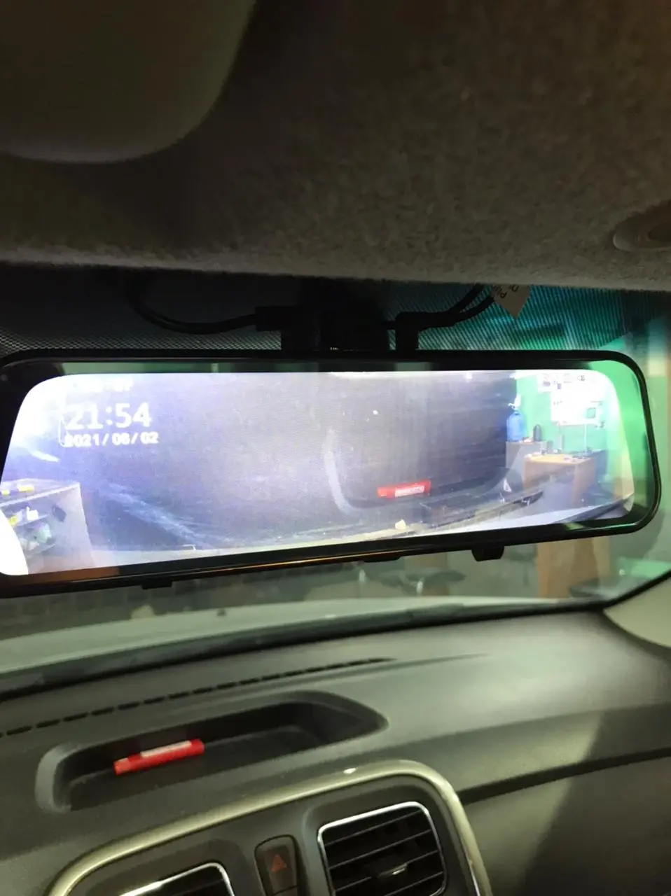 Renault Logan Камера заднего вида + универсальные чехлы