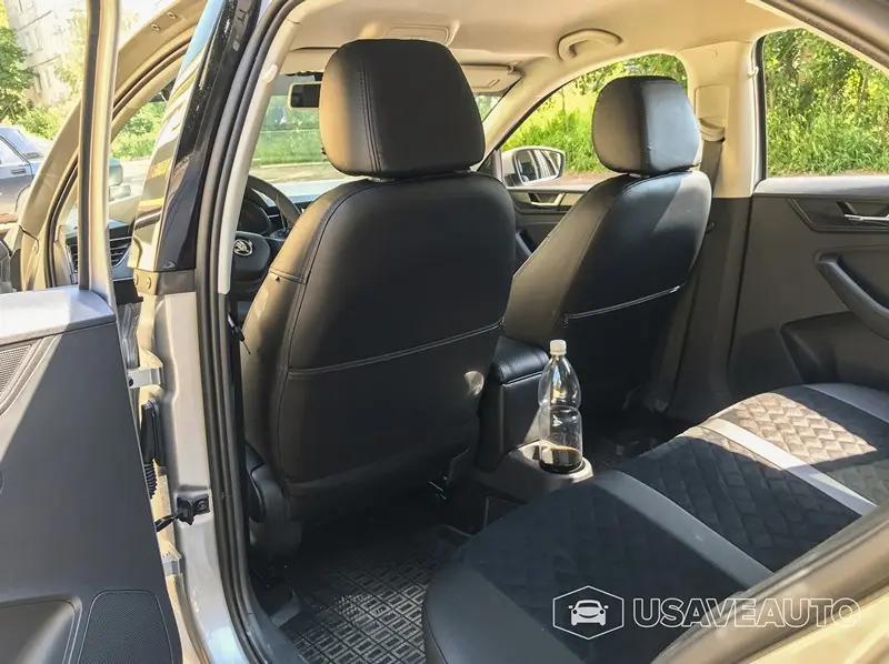 Установка чехлов на Skoda Rapid от компании Автоплот