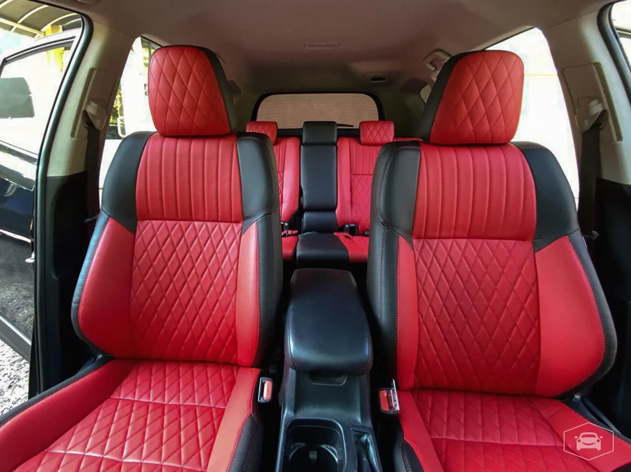 Авточехлы для Toyota Rav4 от Интер