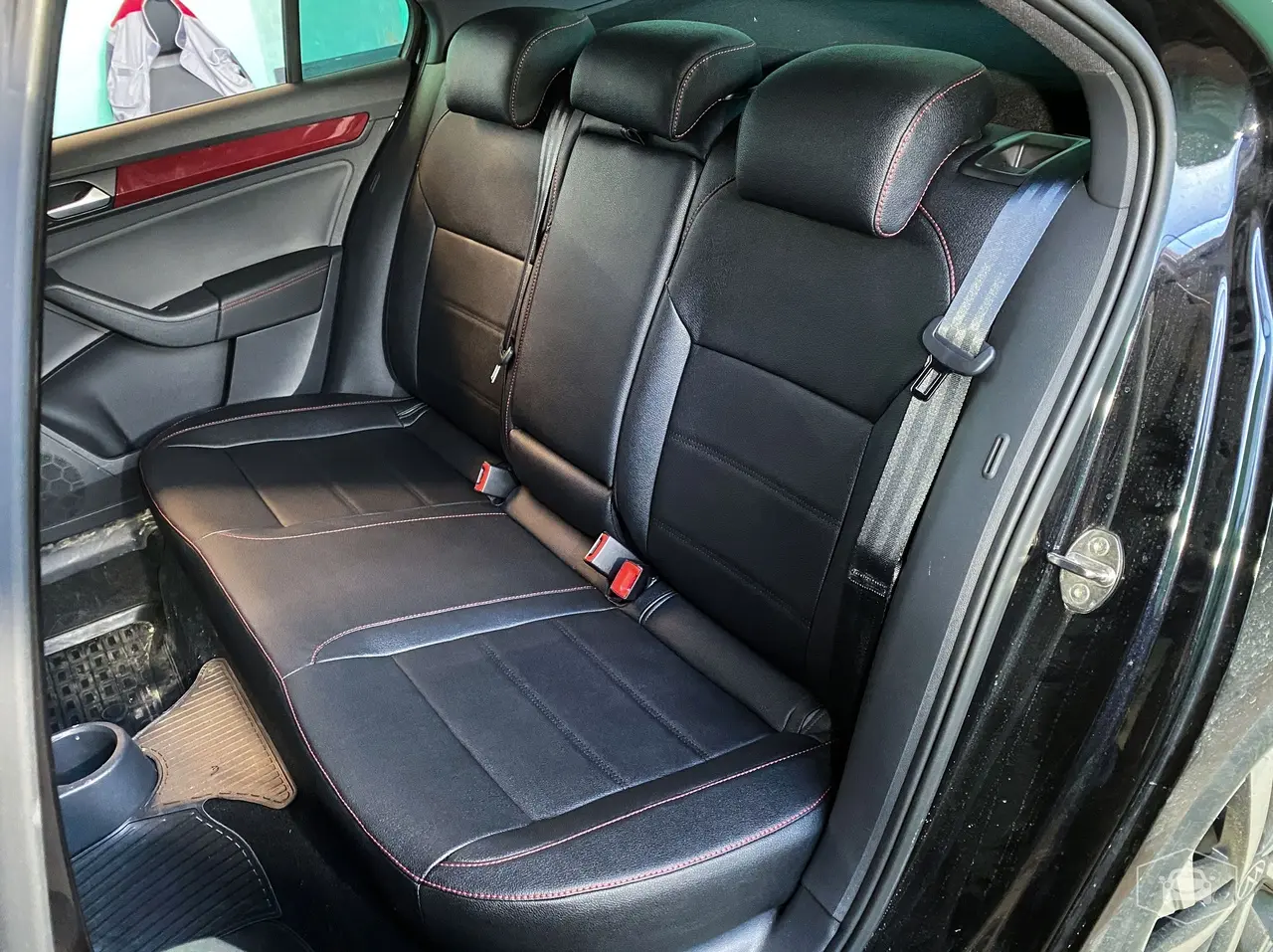 Авточехлы Интер на VW Polo Sport