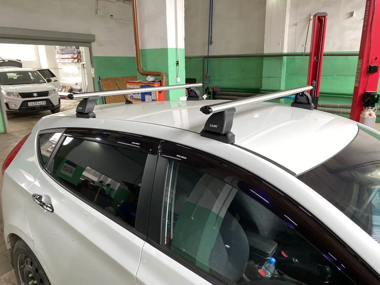 Установка багажника на Hyundai Solaris