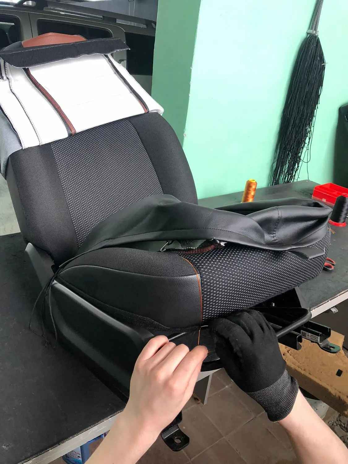 Чехлы Автопилот на Lada 2121, оклейка Чехлы Автопилот на Lada 2121, оклейка