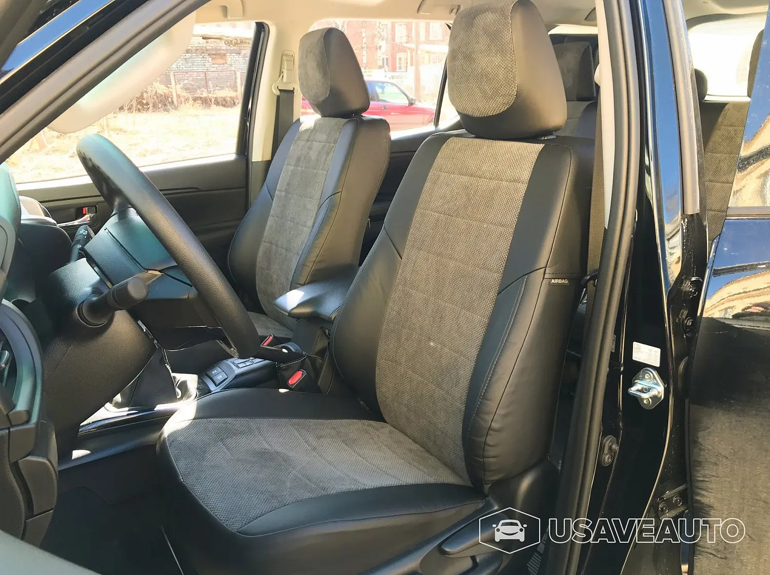 Установили чехлы Автопилот на Toyota Fortuner