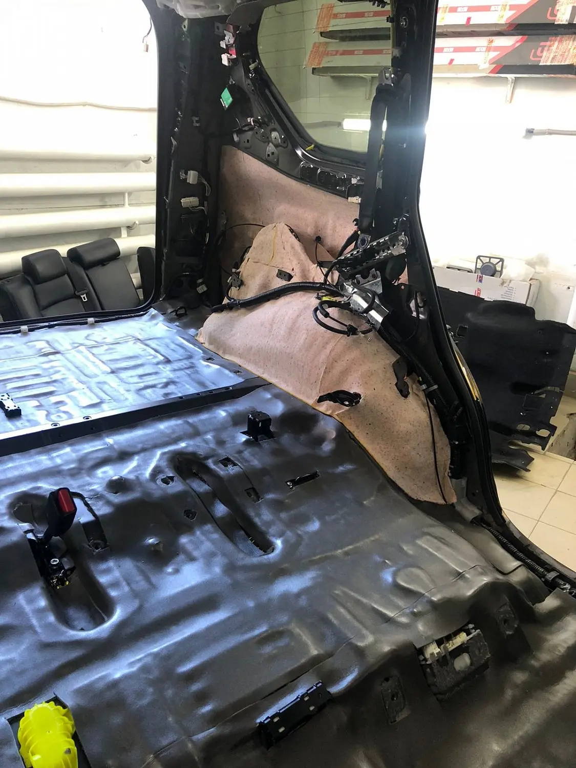 Шумоизоляция Toyota Land Cruiser