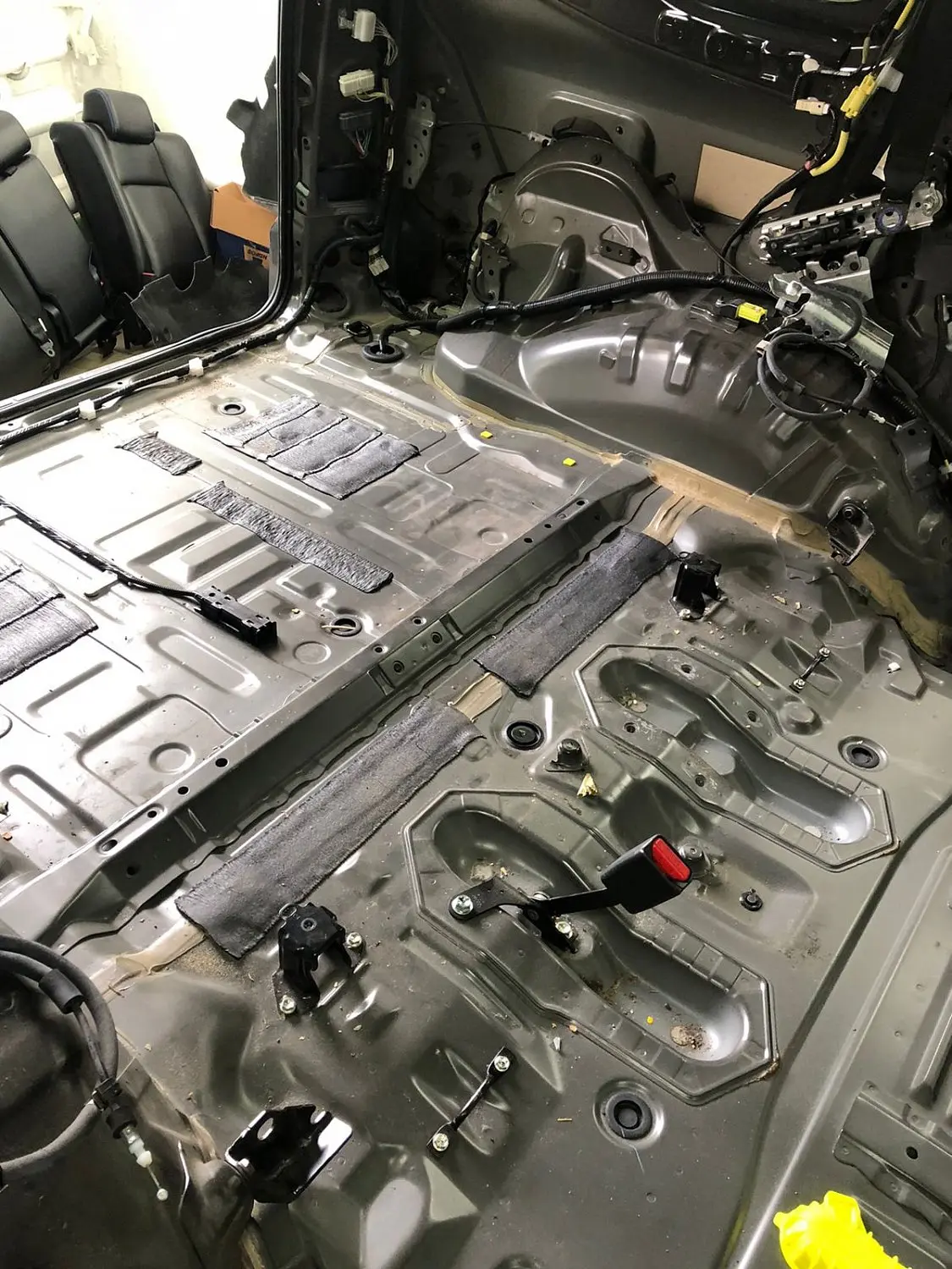 Шумоизоляция Toyota Land Cruiser