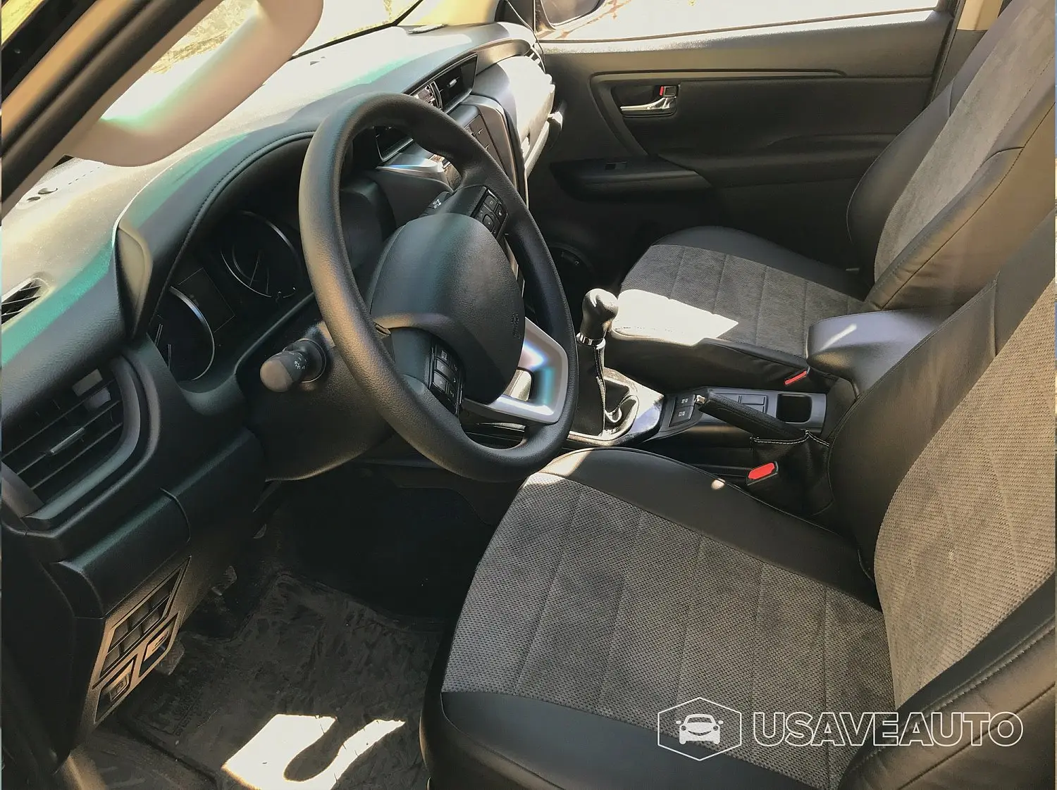 Установили чехлы Автопилот на Toyota Fortuner