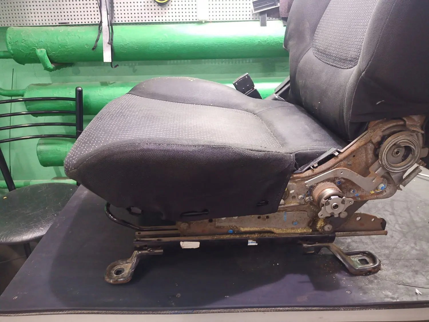 Ремонт сидений автомобиля Ремонт сидений автомобиля