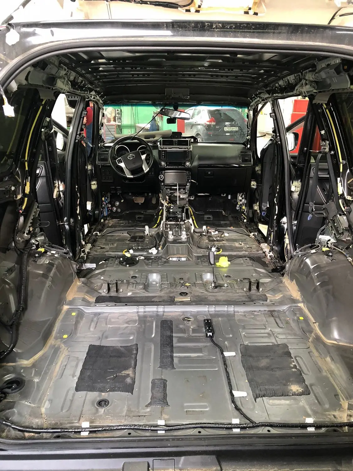 Шумоизоляция Toyota Land Cruiser