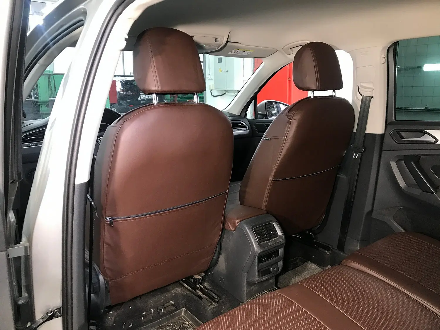 Установка чехлов Автопилот на VW Tiguan 2